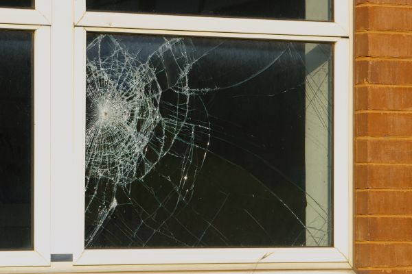 Cost of Broken Window Repair in Overland Park