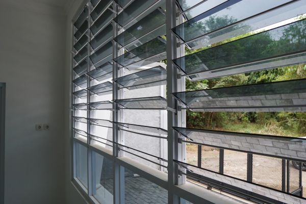 Jalousie Window Repair in Overland Park