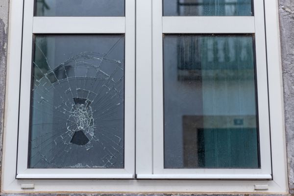 Cost of Window Glass Repair in Overland Park
