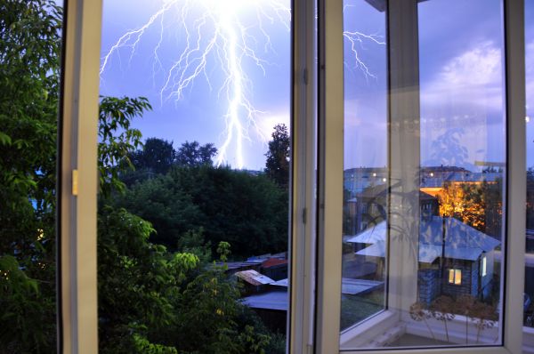 Cost of Storm Windows Repair in Overland Park